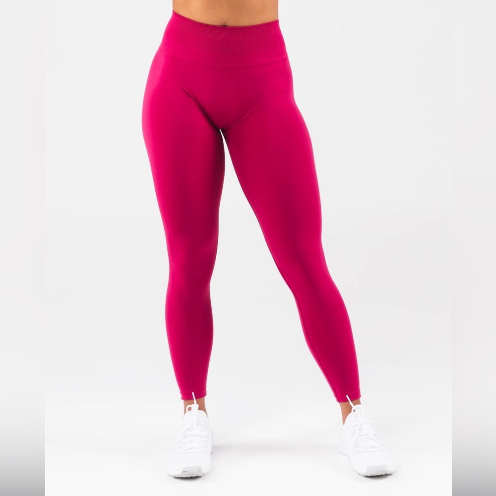 Alphalete Magenta Leggings - Picture 11 of 11